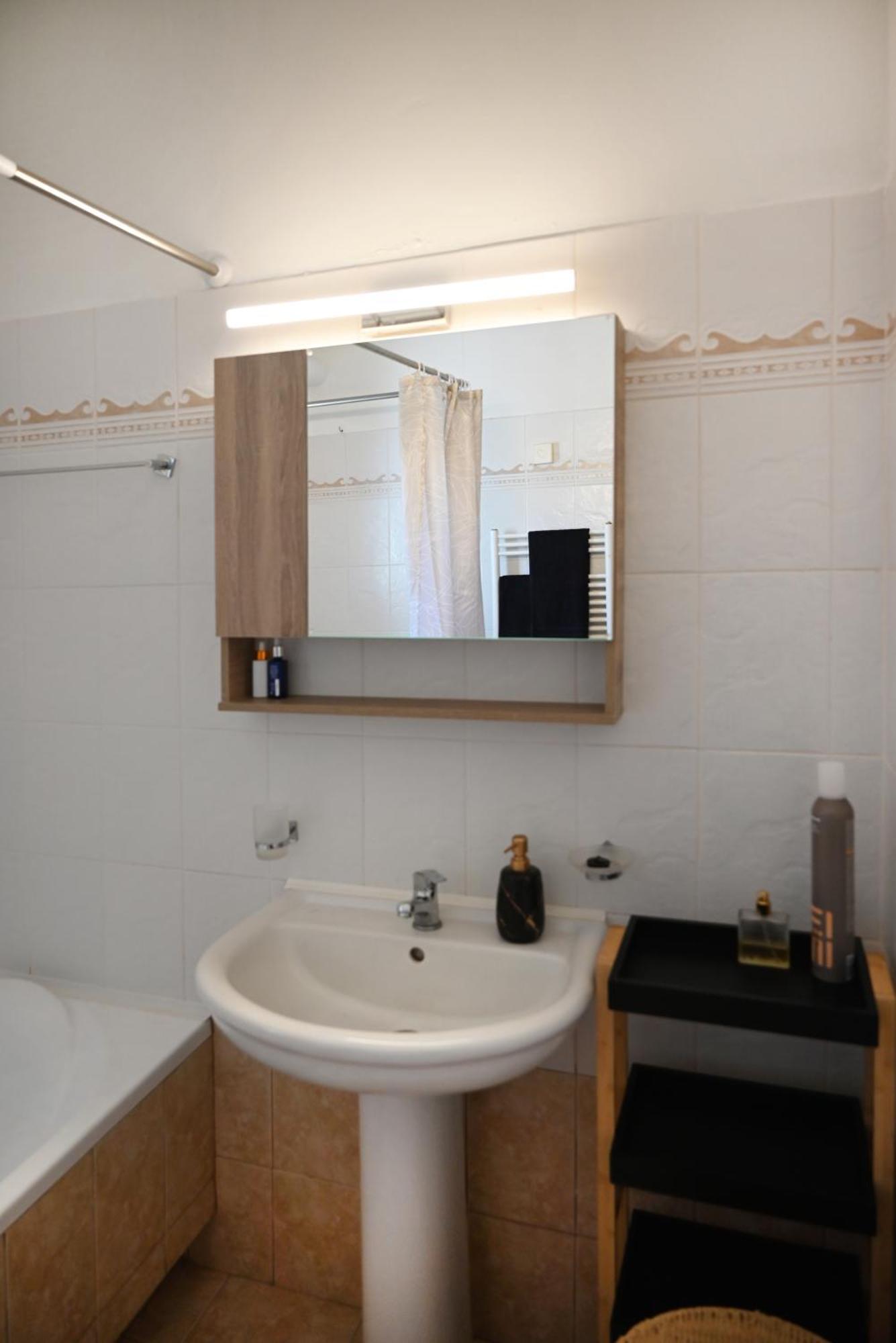 Holiday home Gtk Santorini House *