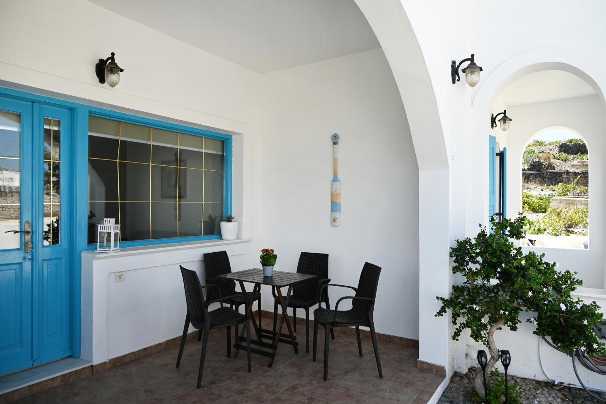 Gtk Santorini House Perivolos (Santorini)